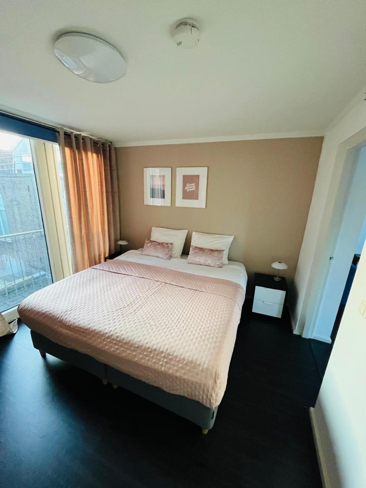 Aparthotel Le Provence Sneek Esterno foto